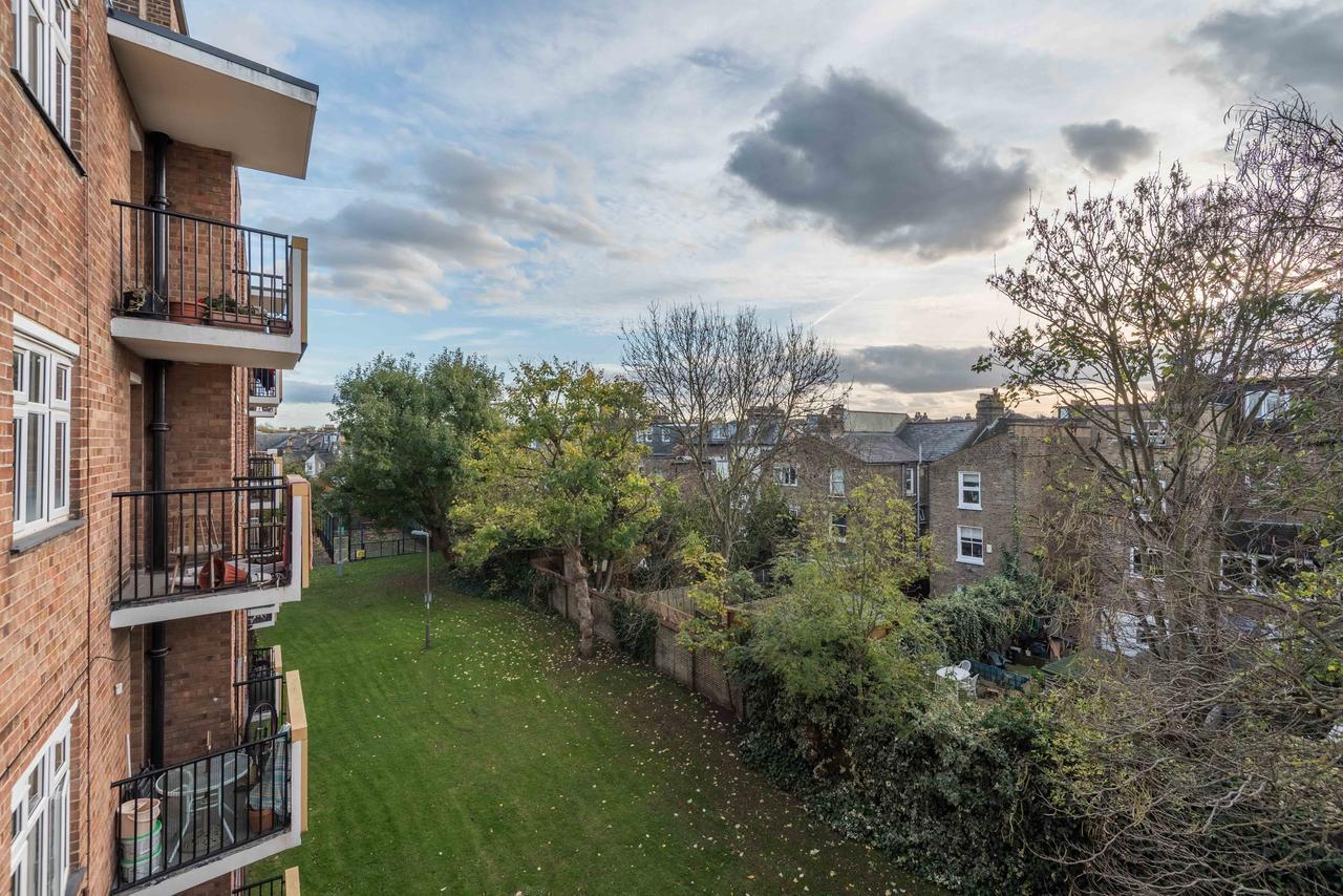 Comfortable Home In Wandsworth 런던 외부 사진